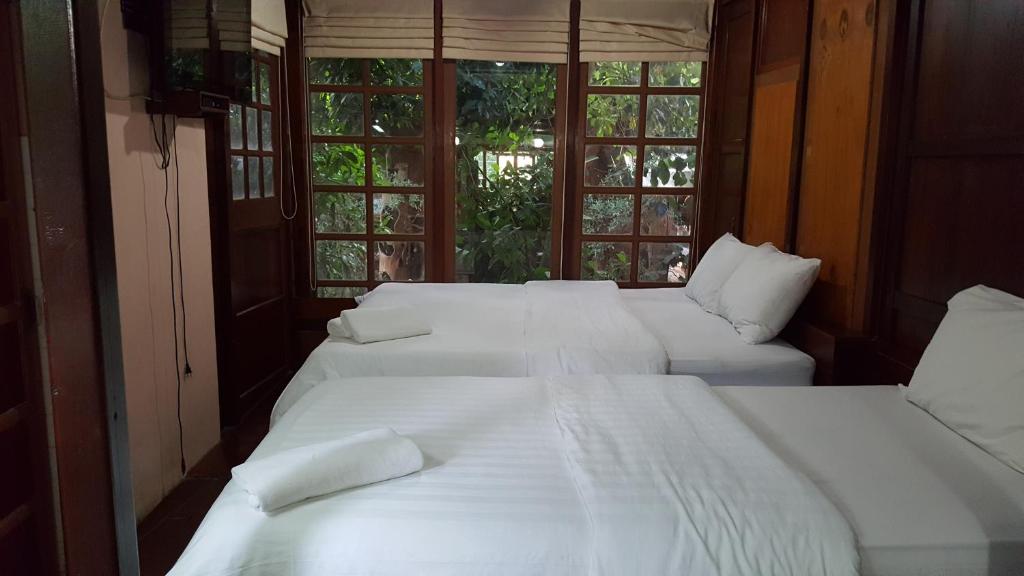 Ruean Mai Chai Khlong photo 2