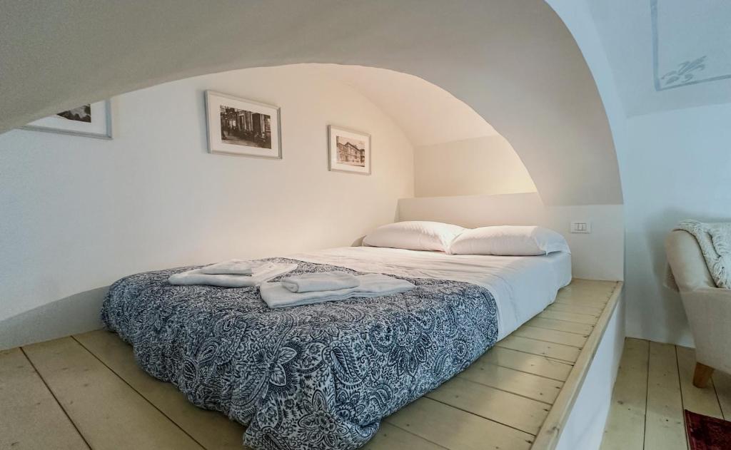Oasi Creativa Centro - Design & Relax vicino Mole - Tap to explore photos
