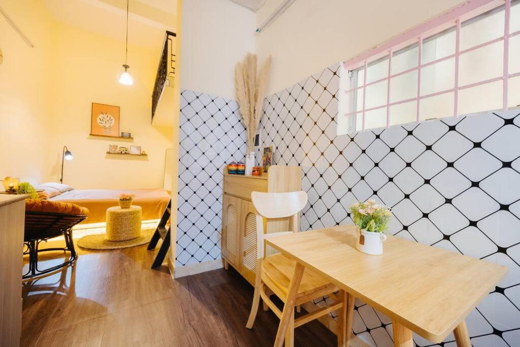 Unique Home in the OLD quarter - Near train street - Netflix