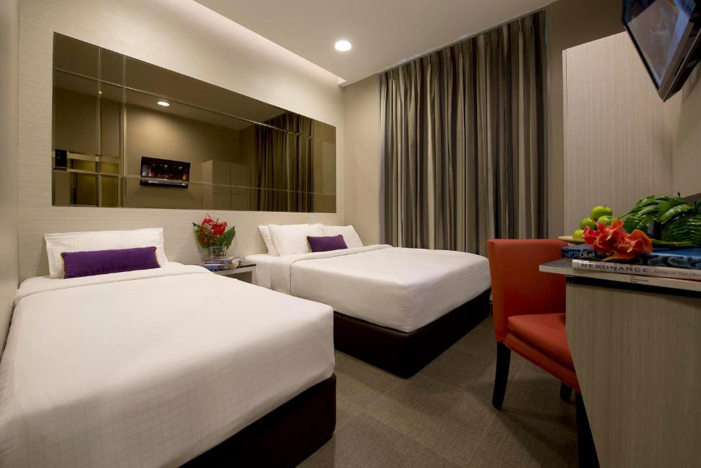 Трехместный (Улучшенный трехместный номер), V Hotel Bencoolen