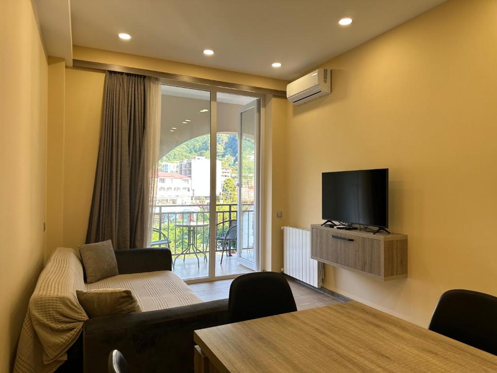Gonio N205 Beachfront Mountain view apartment - Tap to explore photos