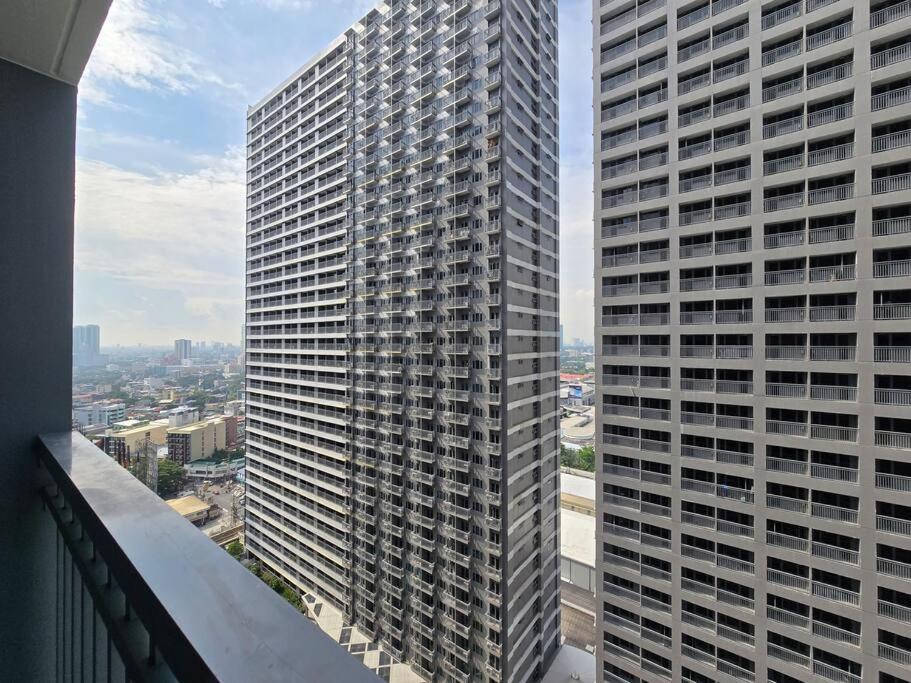 Citispace 1BR Condotel Suite at FAME Residences #FM45A