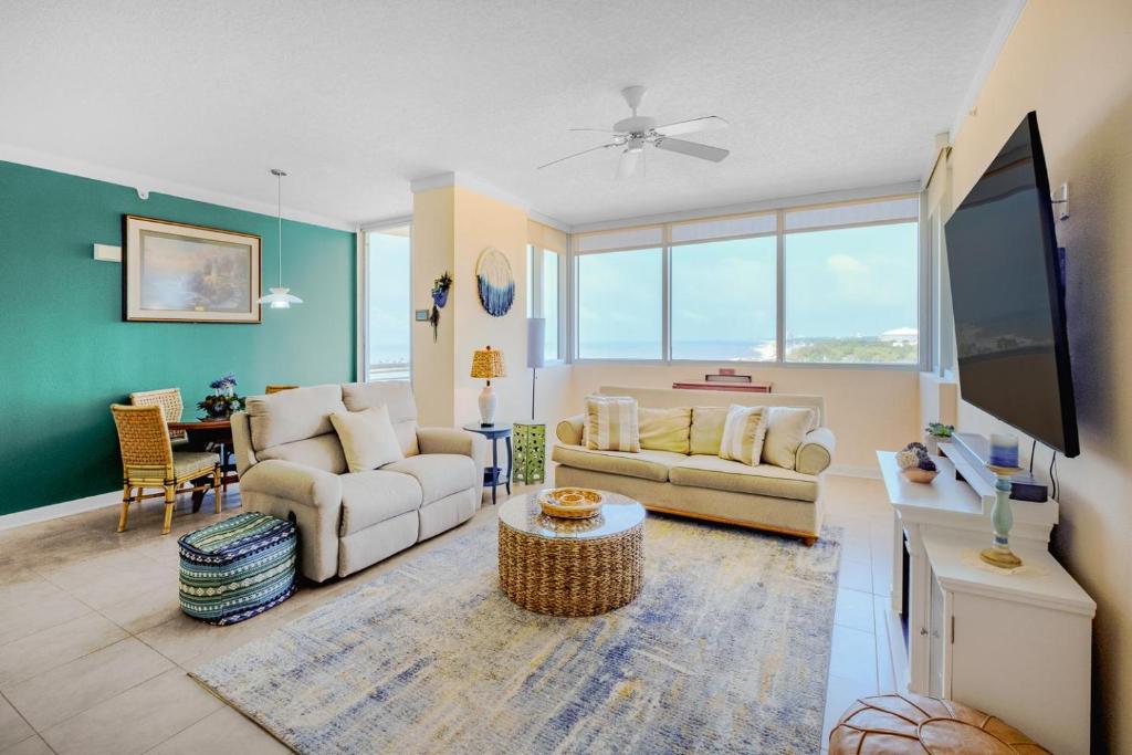 Ocean Club 703 image