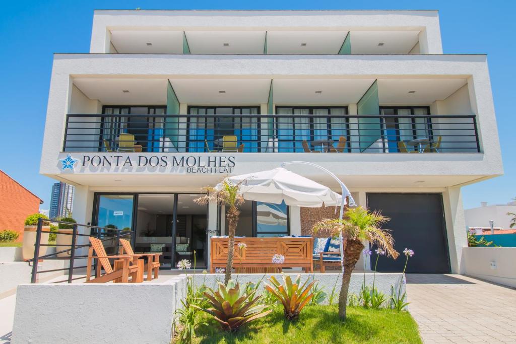 Ponta dos Molhes Beach Flat photo 2