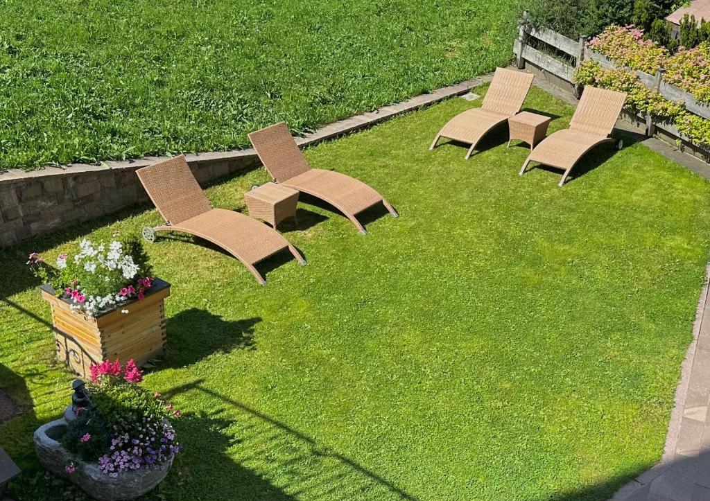 Giardin Boutique Hotel B&B - Tap to explore photos