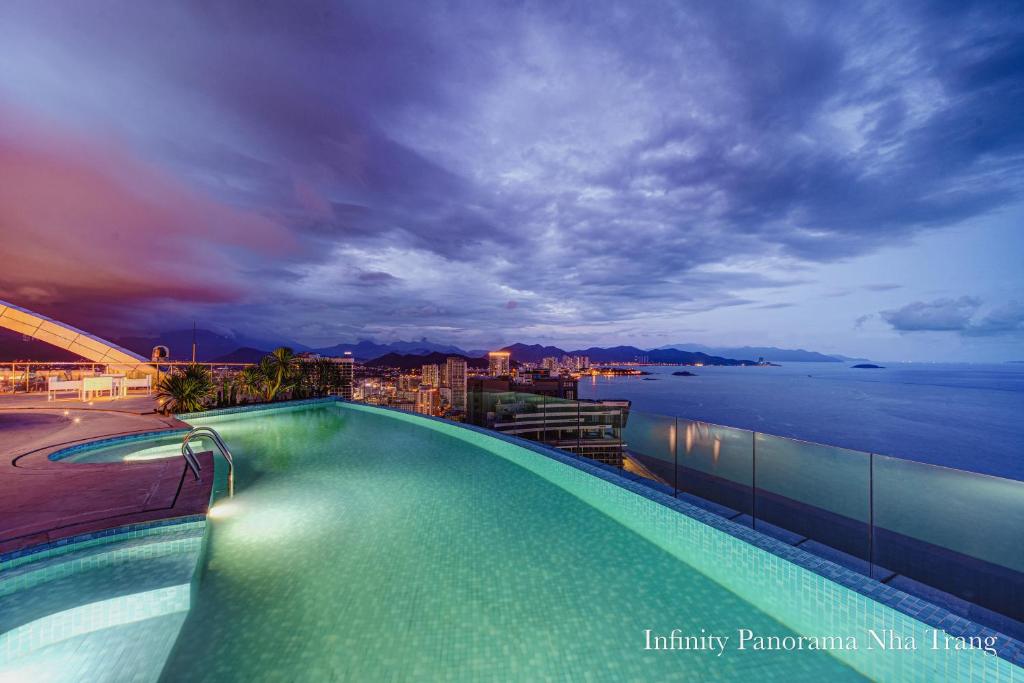 Infinity Panorama Oceanview Apartments
