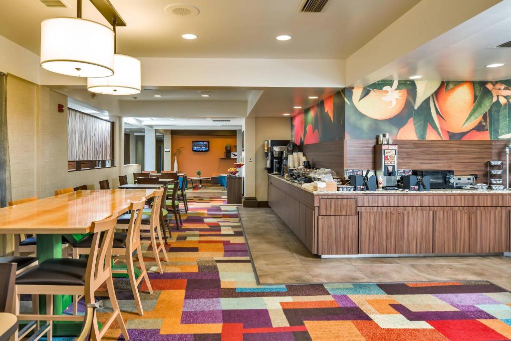 Fairfield Inn & Suites Jacksonville Airport image