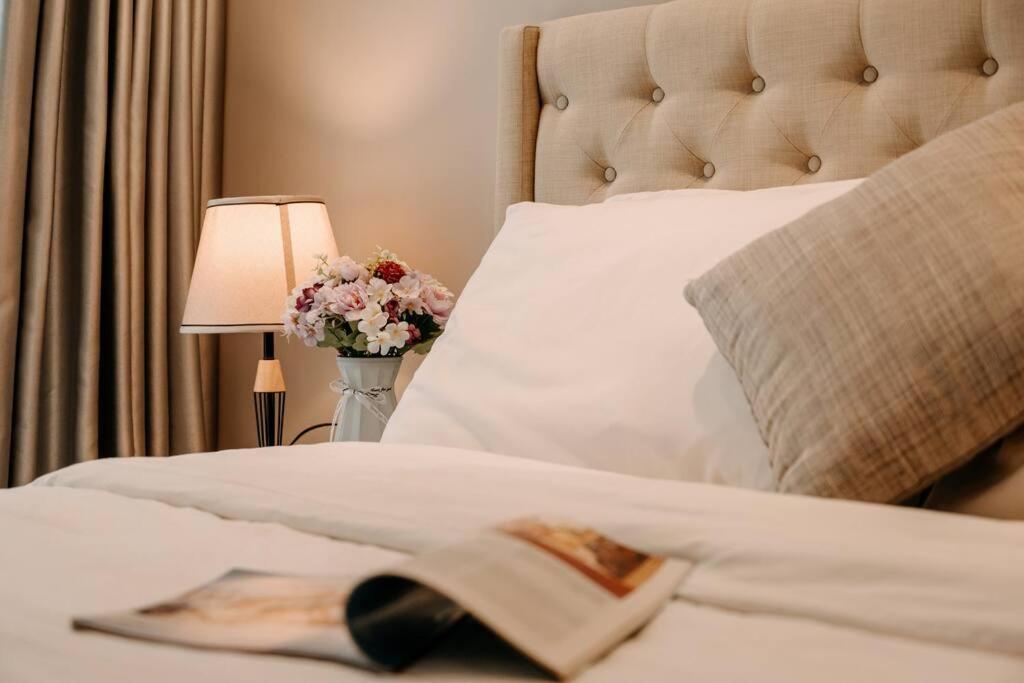 Altara Suites Luxury Ocean View Da Nang by Villuxy