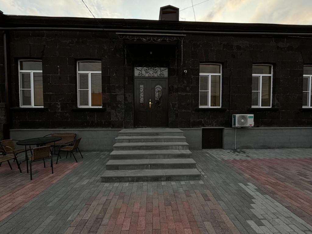 Shahumyan 98 Guest house photo 1