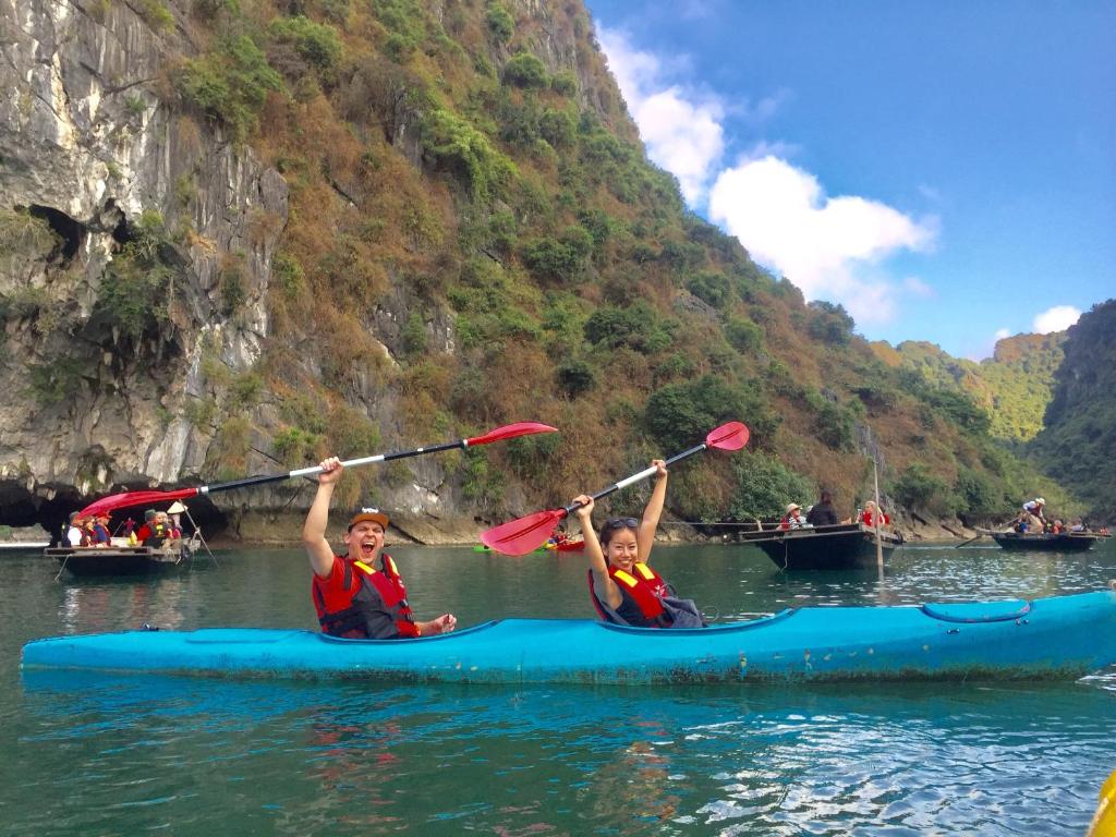 Venezia Boutique Cruises - Catba island