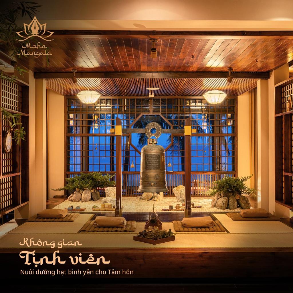 Memories Holiday beach villa Da Nang