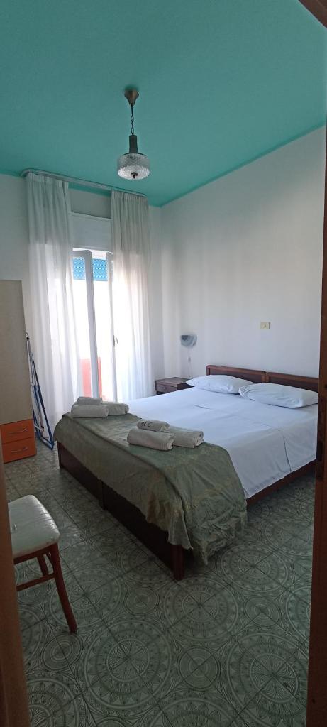 Hotel Calabria - Tap to explore photos