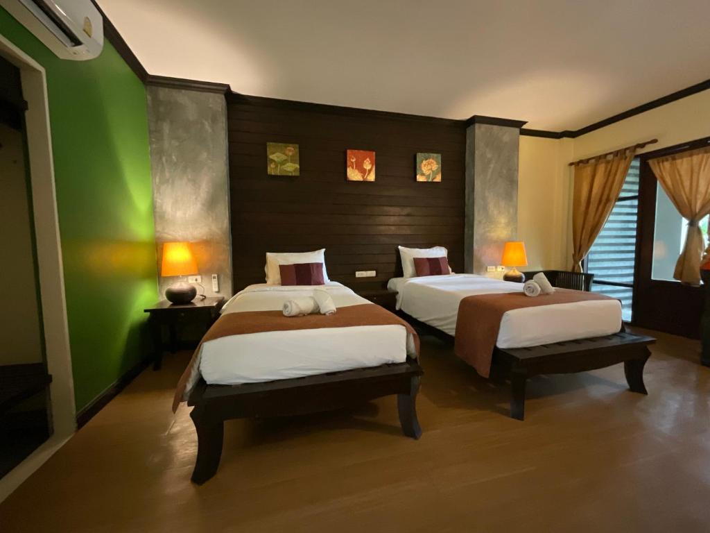 Seashell Resort Room Type - Deluxe Twin Room
