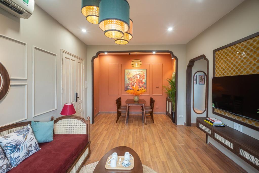 Spacious Hoan Kiem Apartment