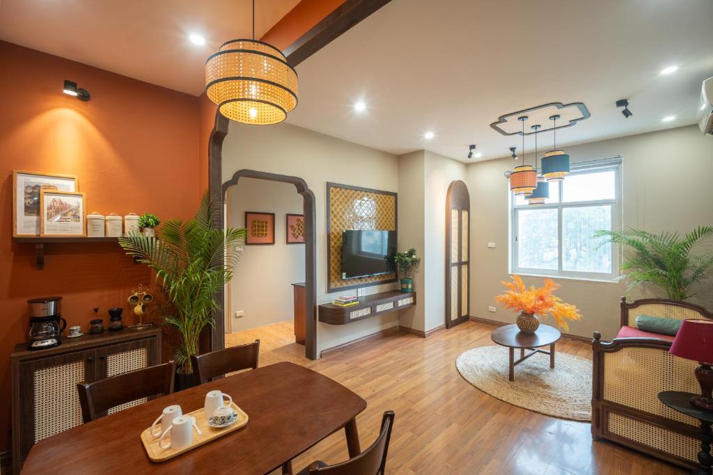 Spacious Hoan Kiem Apartment