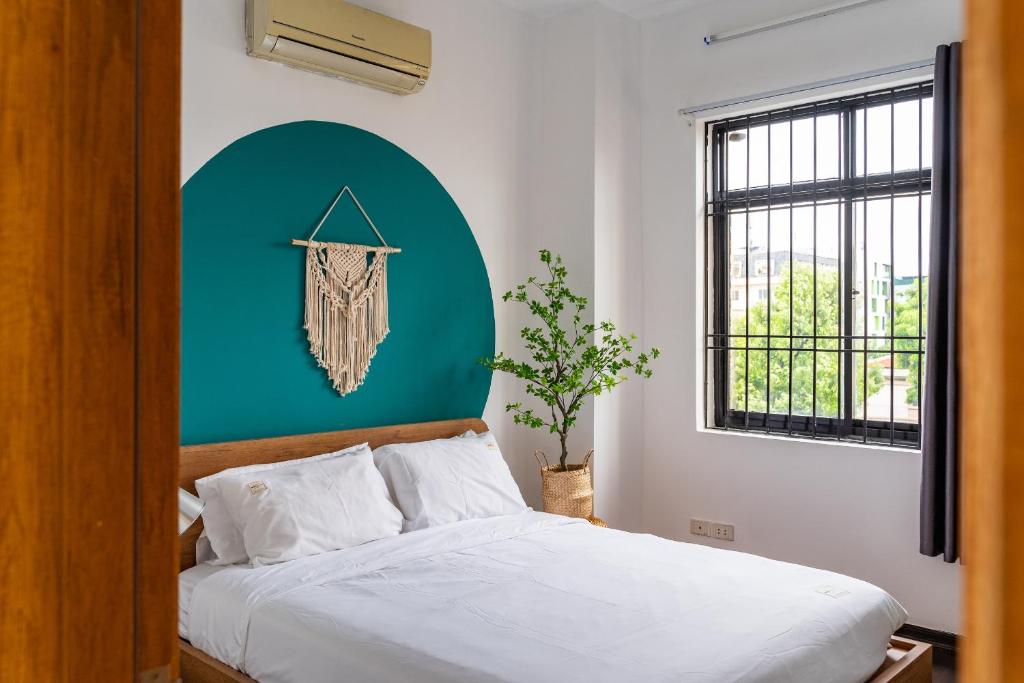 Spacious Hoan Kiem Apartment