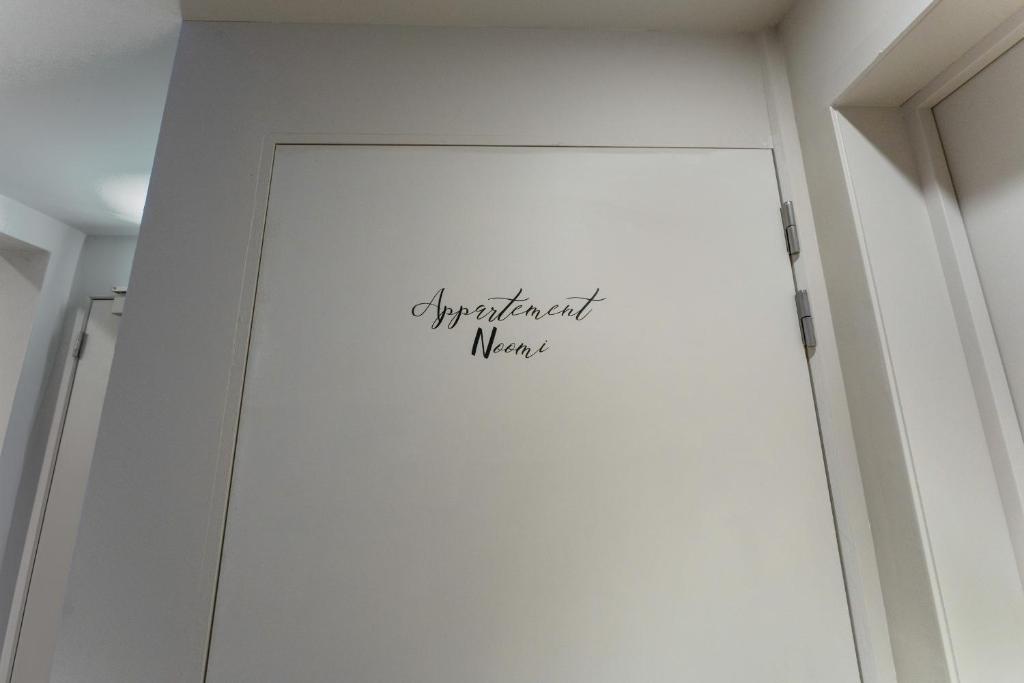 Maison Noomi Appartement or Suites photo 2