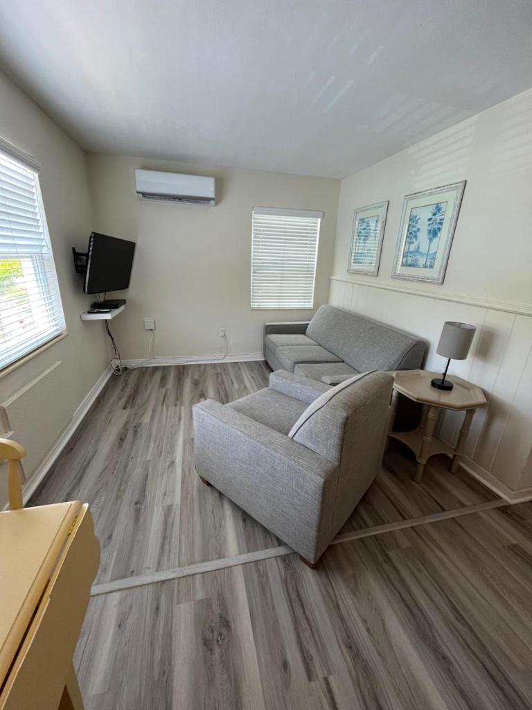 Venice Beach Villas image