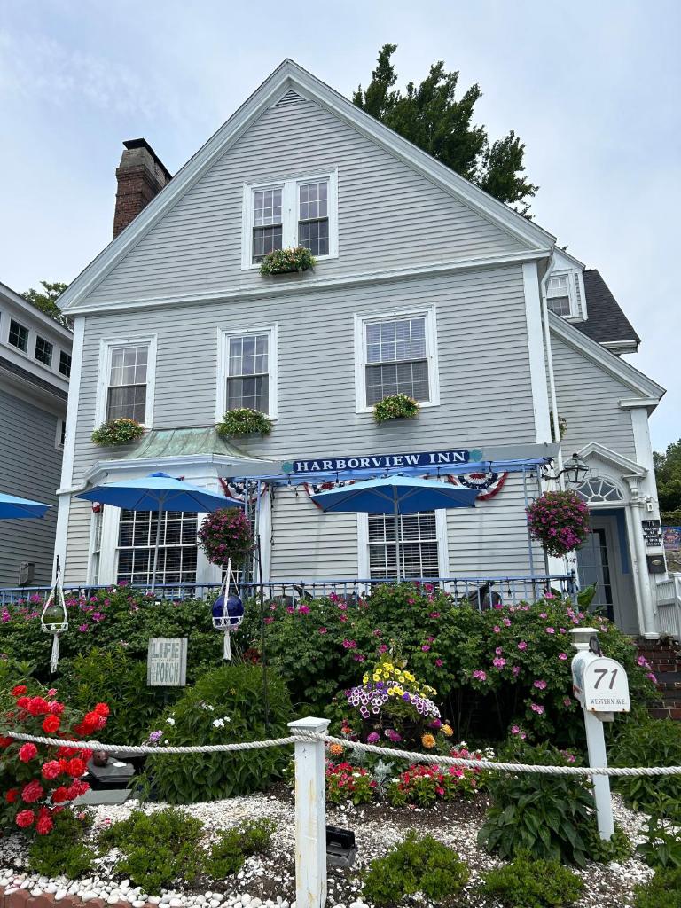 Harborview Inn image