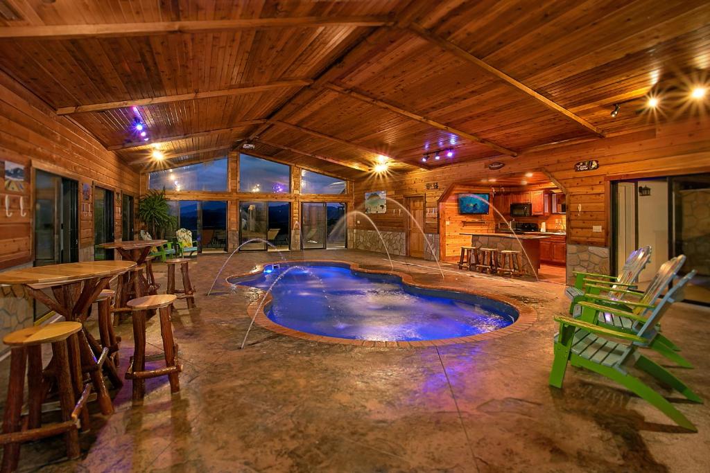 Mountain View Mansion image