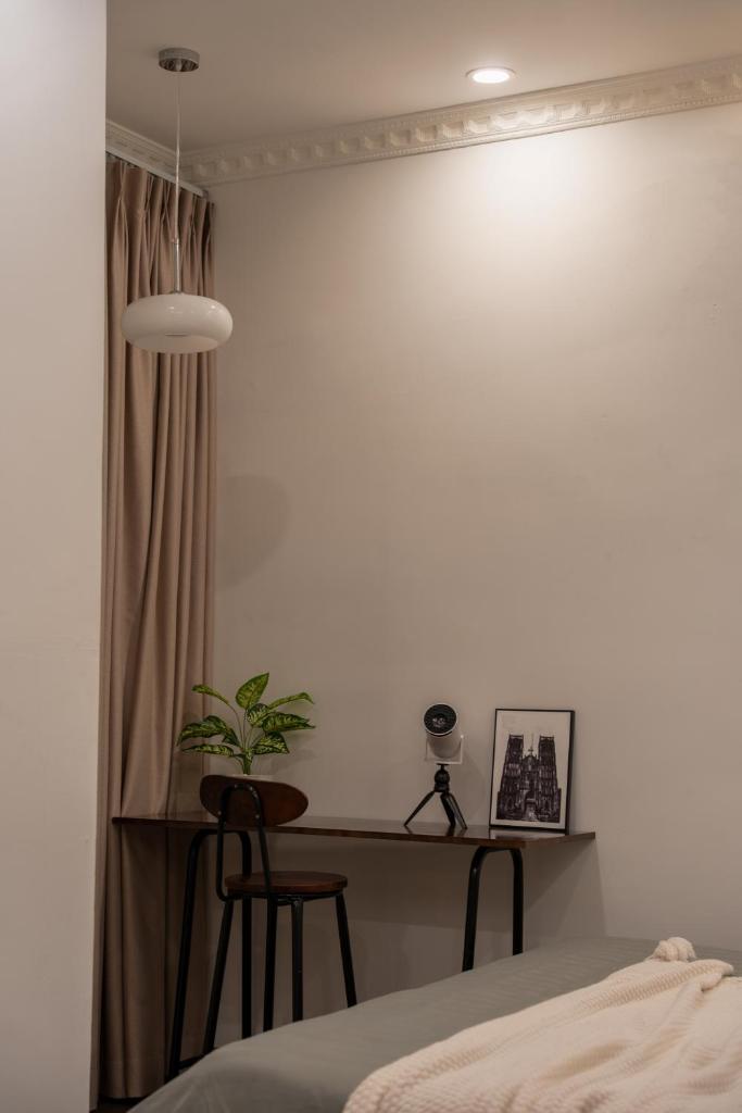 Hanoi Opera Homestay 10m to HoanKiem Lake Old Quarter Ha Noi