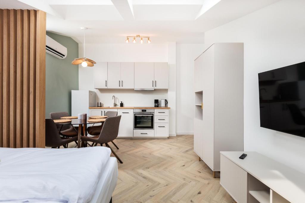 Krowoderska 55 By Upstairs Room Type - Studio