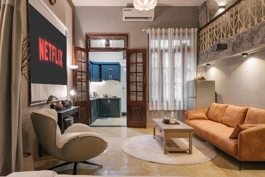 Orchid Duplex-Best Location-1min to Hoan Kiem Lake-Home Cinema