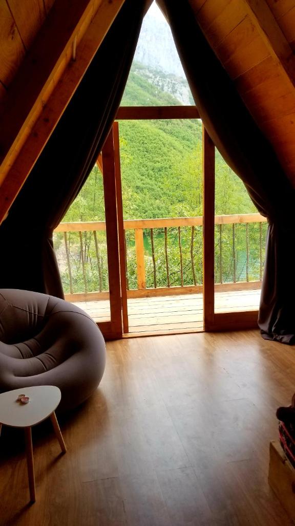 Twin Villas Komani Lake photo 4