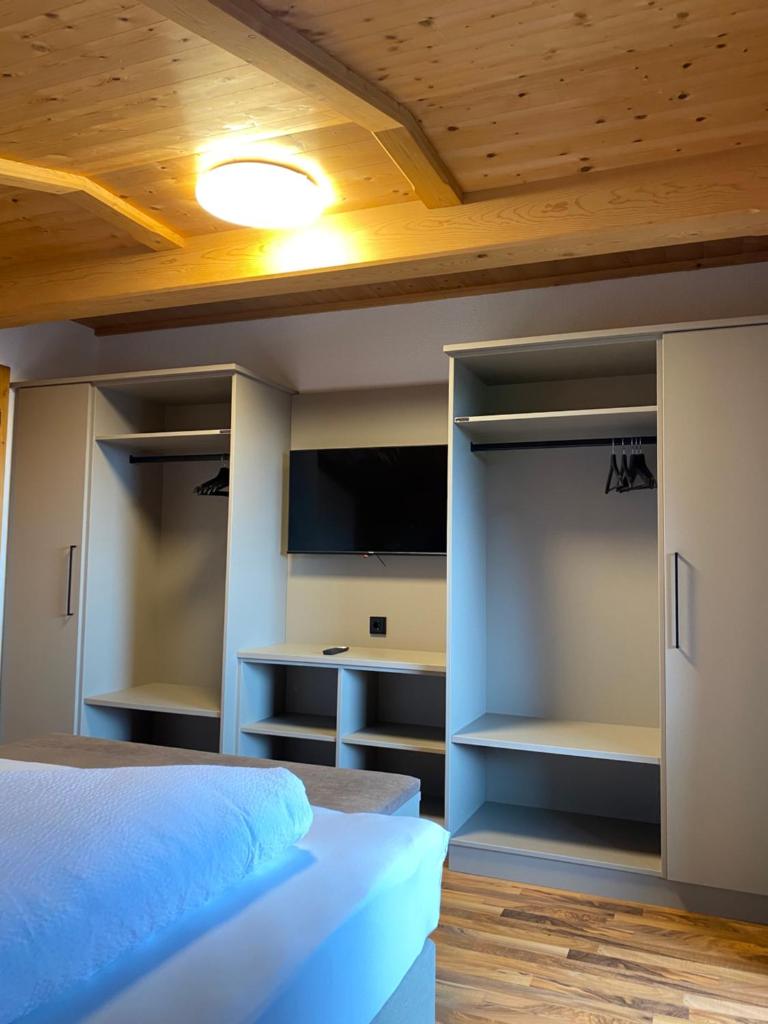 LH Apartment photo 3