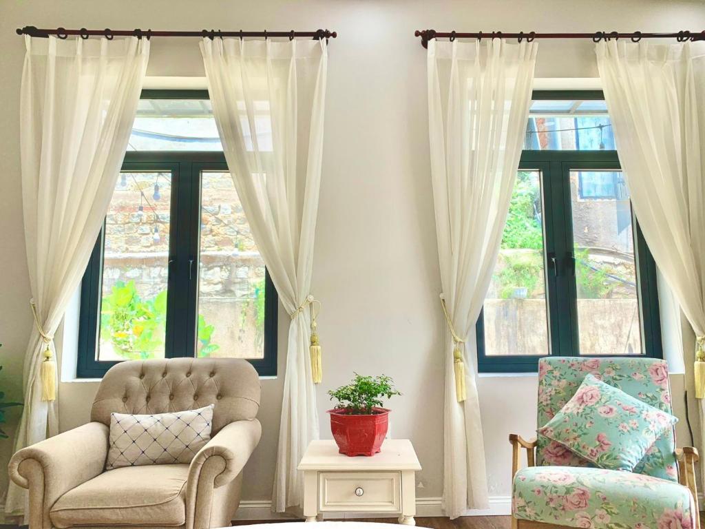 nguyên căn 3 phòng ngủ full bếp