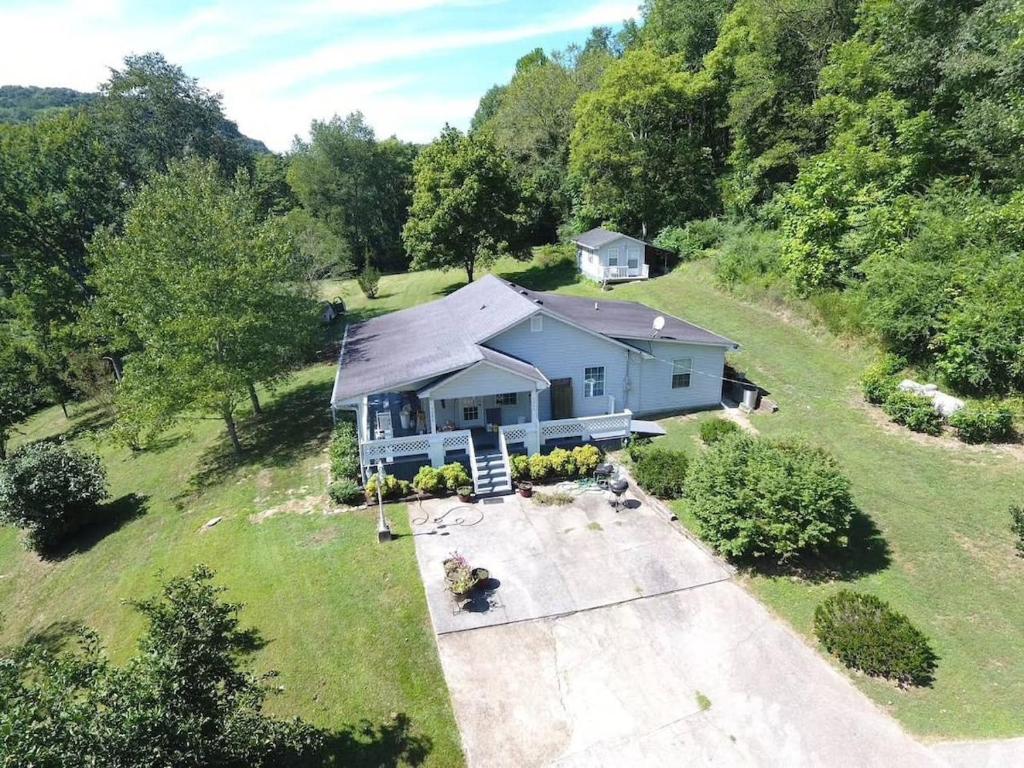 Hillbilly haven image