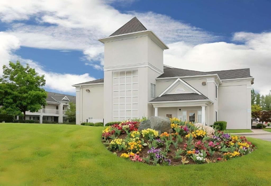 Econo Lodge Murray image