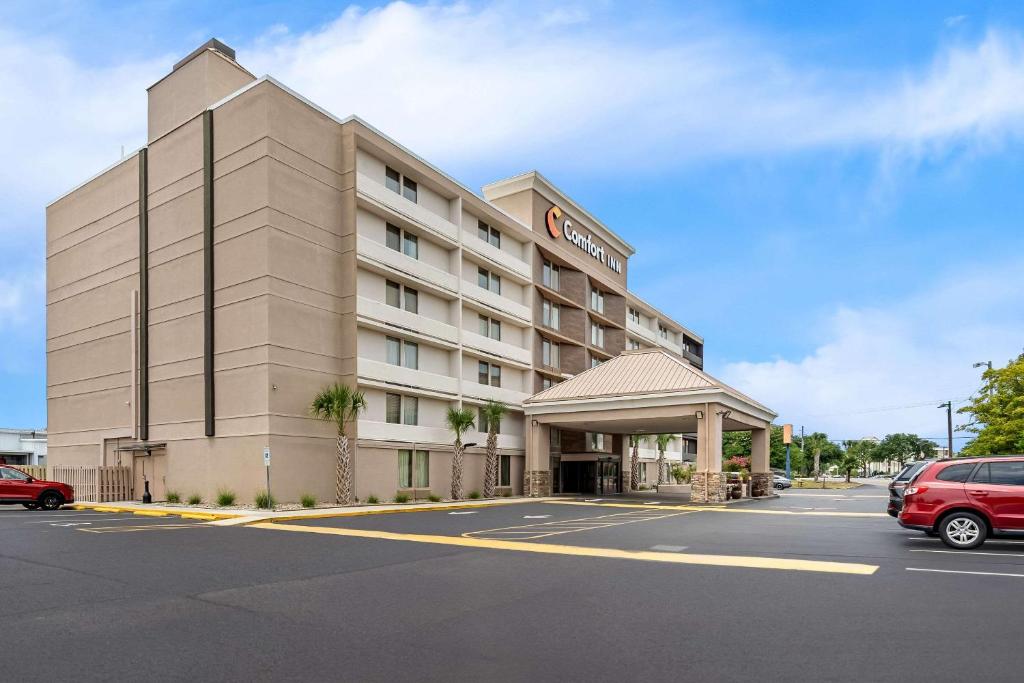 Comfort Inn University image