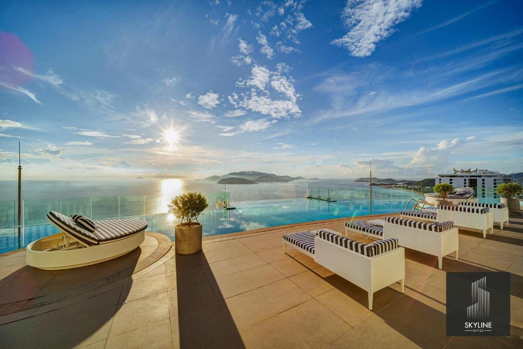 SKYLINE PEARL BEACH five-stars Hotel & Residences