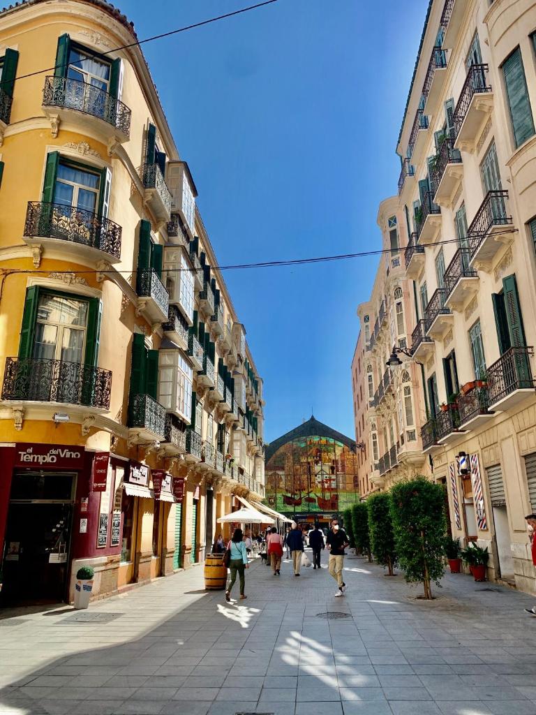 Homely Málaga Felix Saenz Deluxe - Tap to explore photos