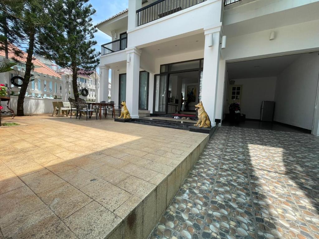 B9 Đồi Ngọc Tước - 5 phòng ngủ - Bãi Sau