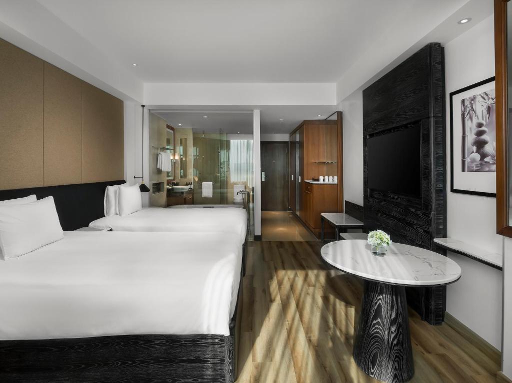 Crowne Plaza West Hà Nội