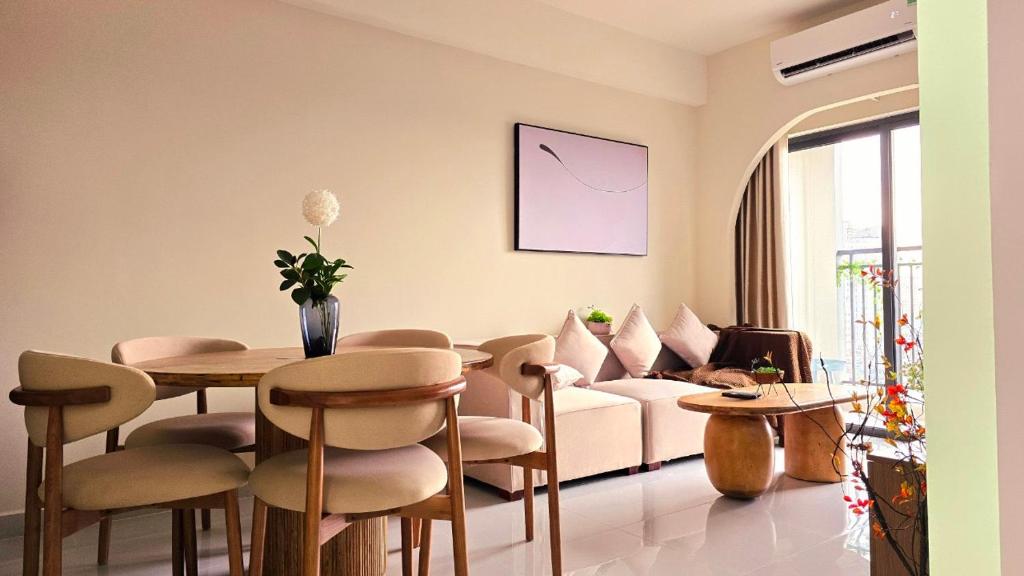 Peaceful Saigon Apartment