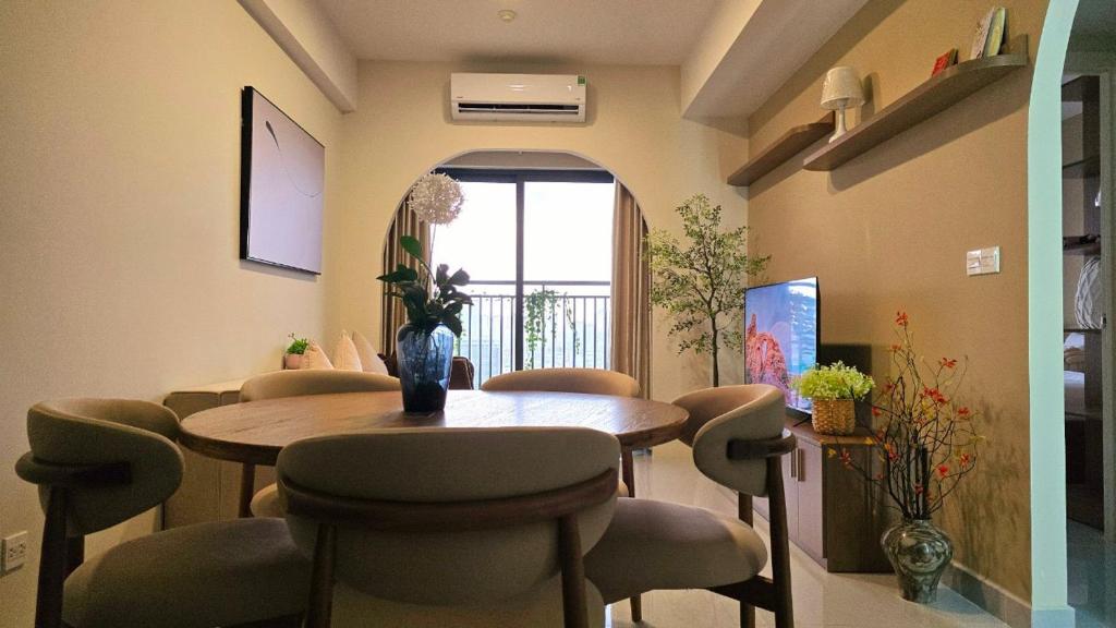 Peaceful Saigon Apartment