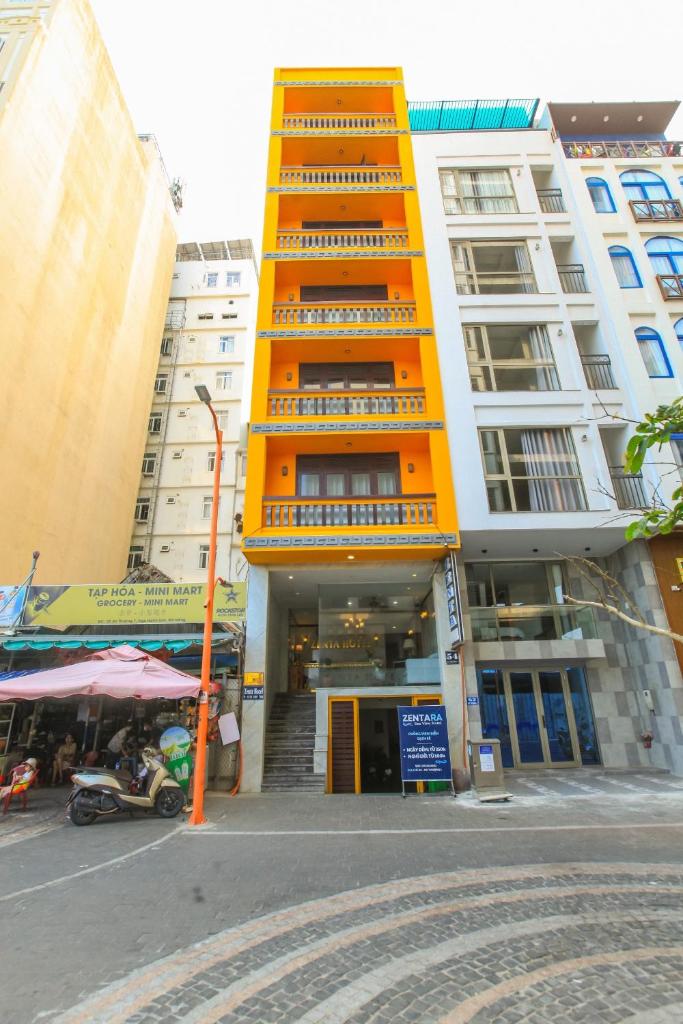 Zenta Hotel