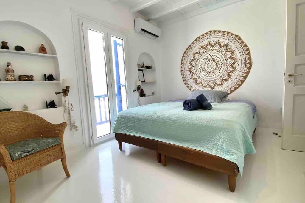 Stay Waterfront - Stunning 6 bedroom Villa Annita with Pool - Tap to explore photos