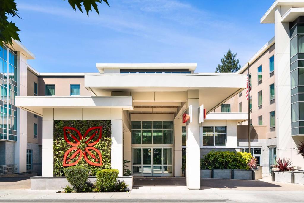 Hilton Garden Inn Palo Alto image