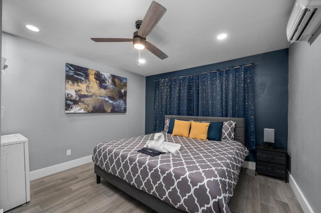 Cozy Galleria Apt near Uptown with Free Park