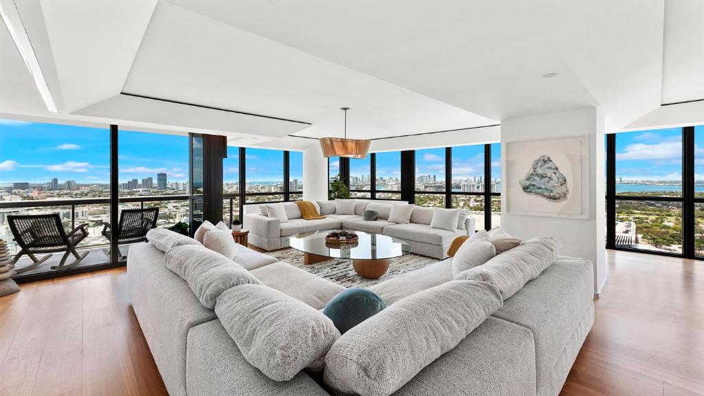 Oceanview Private Condo at The Setai -3601 image