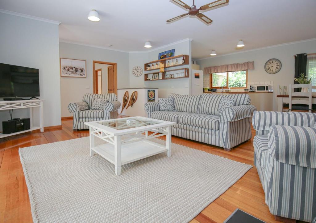 Bright Country Home photo 1