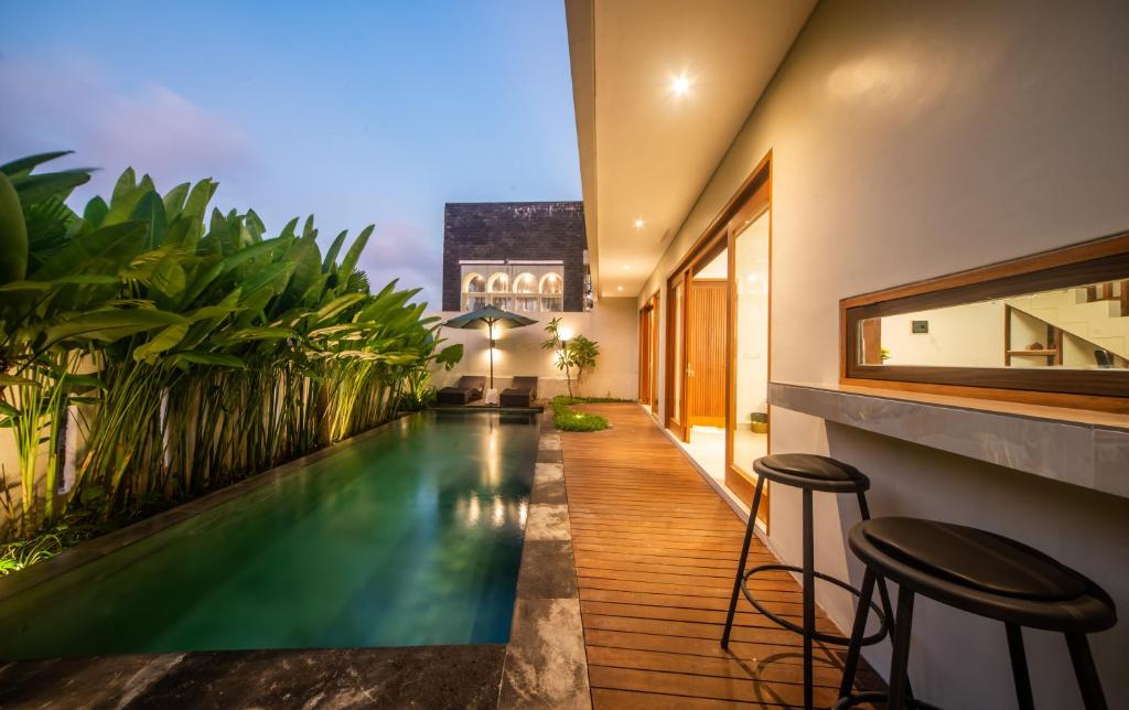 Alvana Villa Canggu - Tap to explore photos
