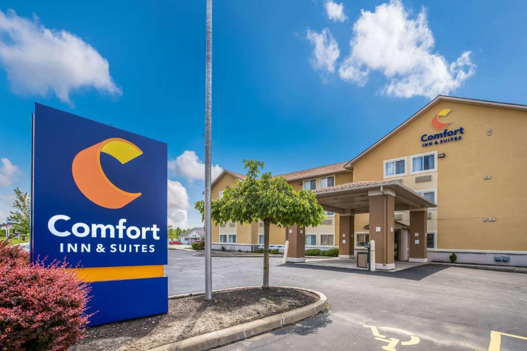 Comfort Inn & Suites Fairborn near Wright Patterson AFB image