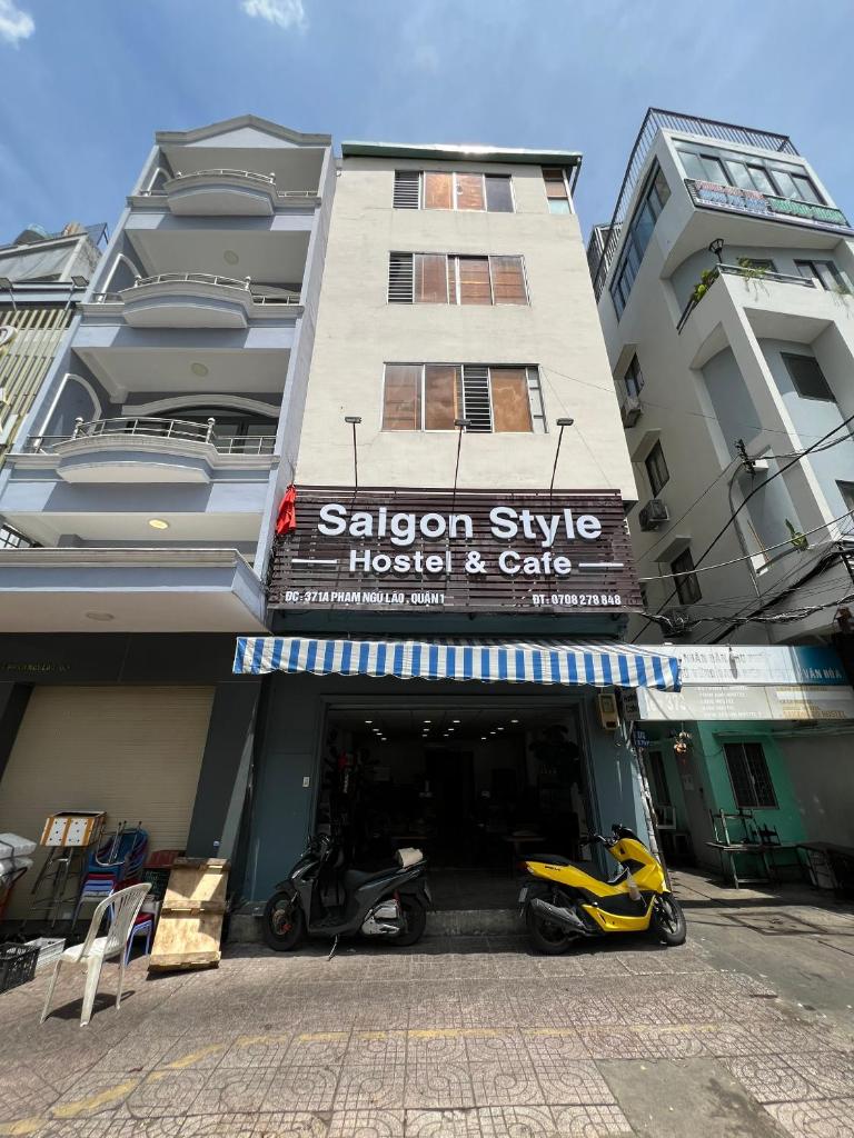 Saigon Style Hostel & Cafe