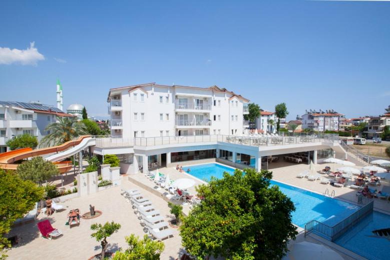 Catty Cats Garden Hotel photo 3