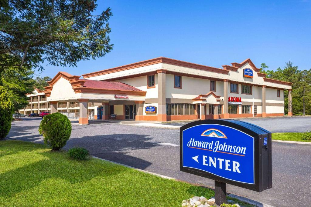 Howard Johnson by Wyndham Galloway Atlantic City Area image